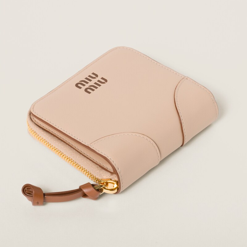 Small leather wallet