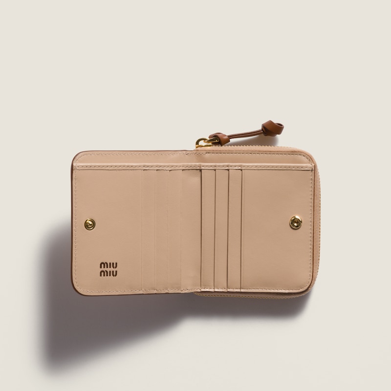 Cartera de piel pequeña