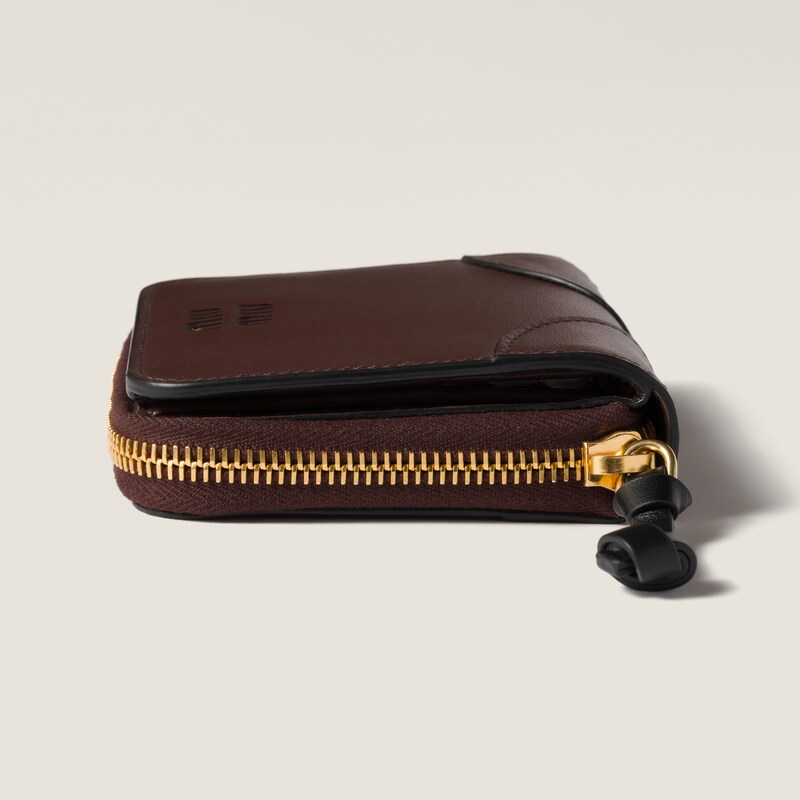 Small leather wallet