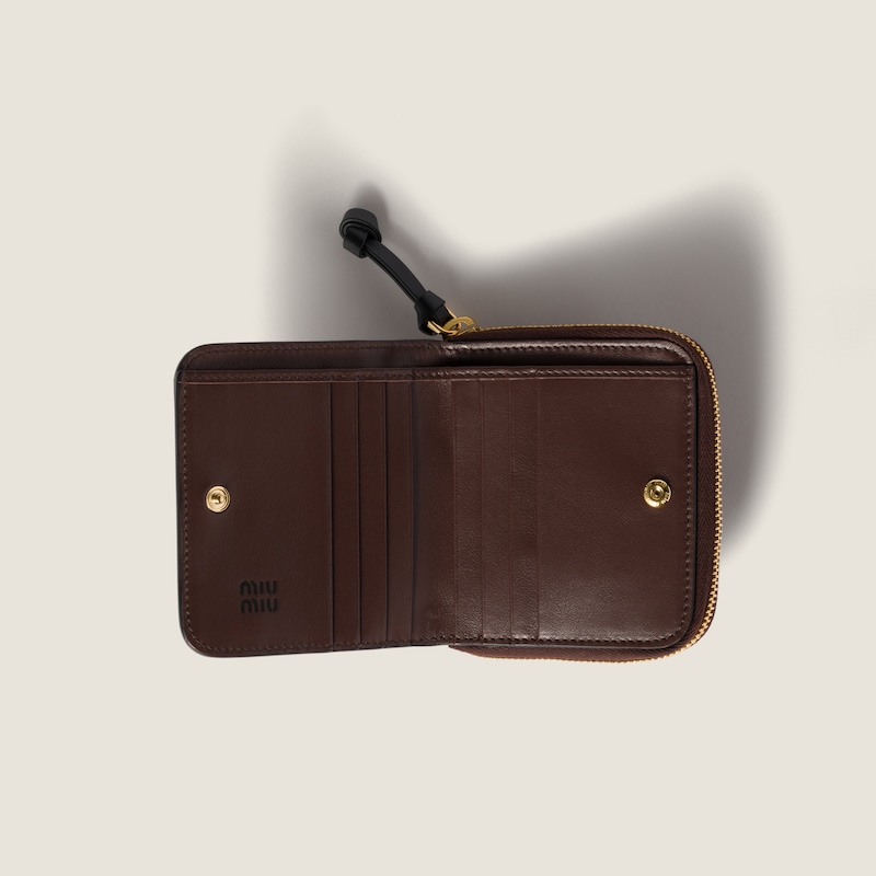 Small leather wallet