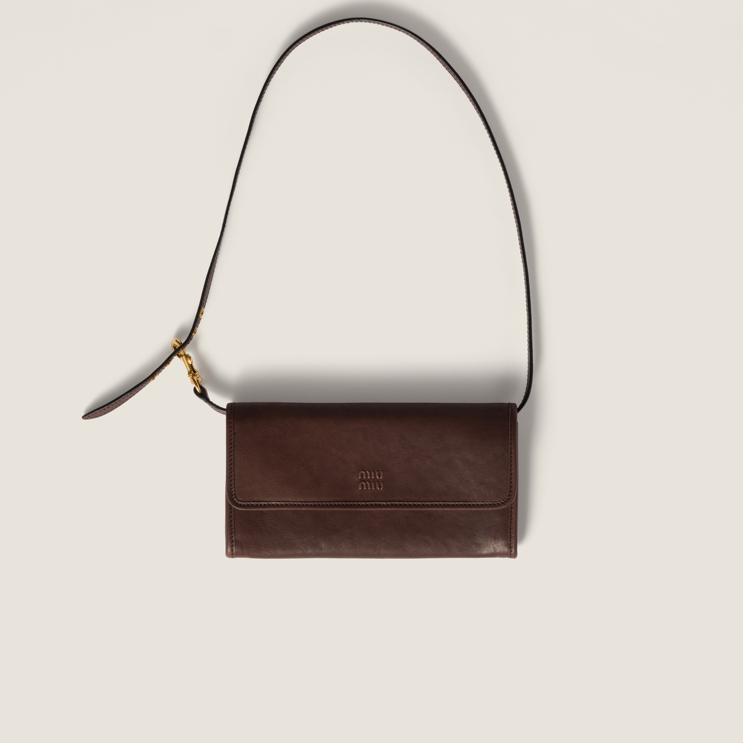 【MiuMiu】ナッパレザー ショルダーストラップ付 財布 ブラウン ナッパレザー ショルダーストラップ付 財布 | Miu Miu