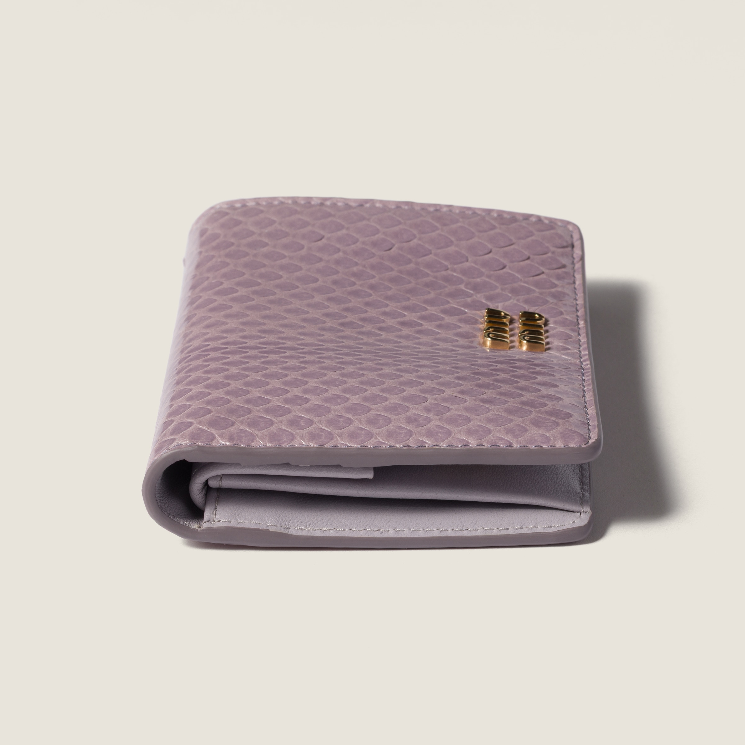 ウィステリアパープル アイヤーズ 財布 | Miu Miu - 日本