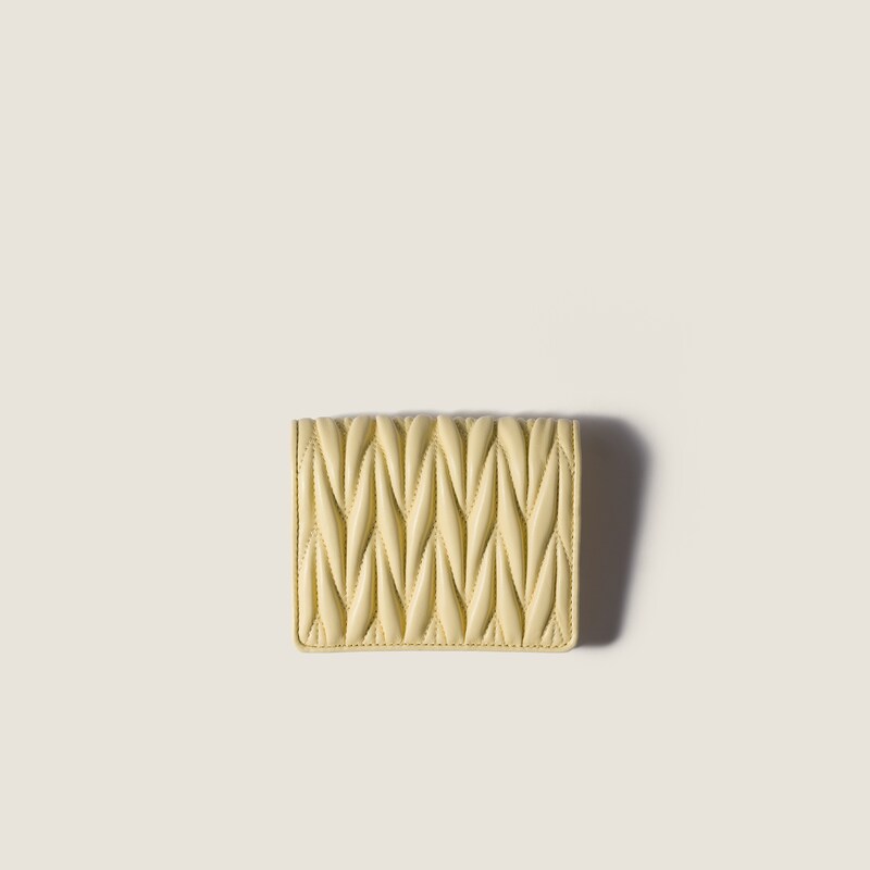 Cartera de napa Matelassé pequeña