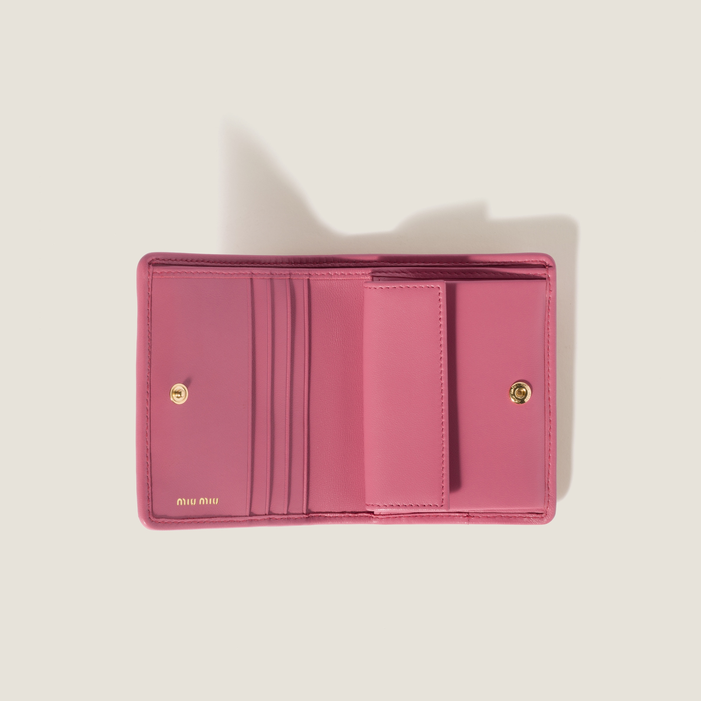 ピンク マテラッセレザー 折り財布 | Miu Miu