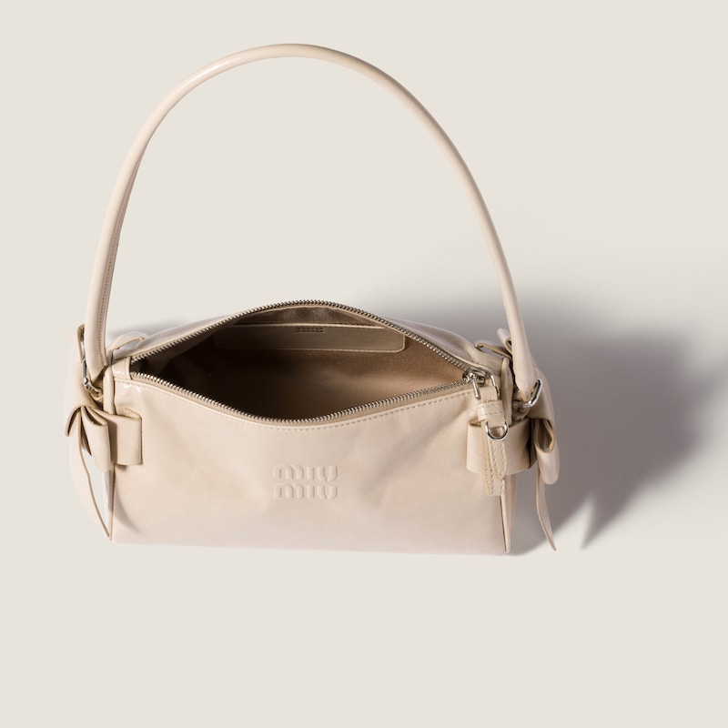 Pouch de piel brillante