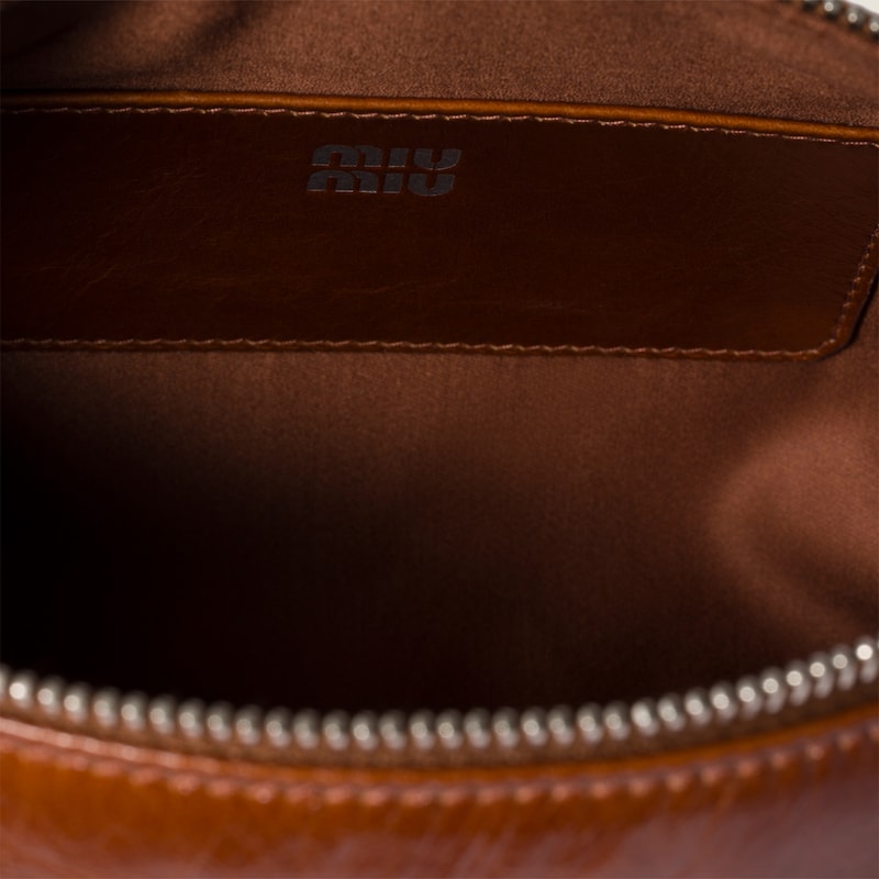 Pouch de piel brillante