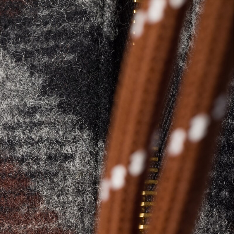 Pouch aus karierter Wolle