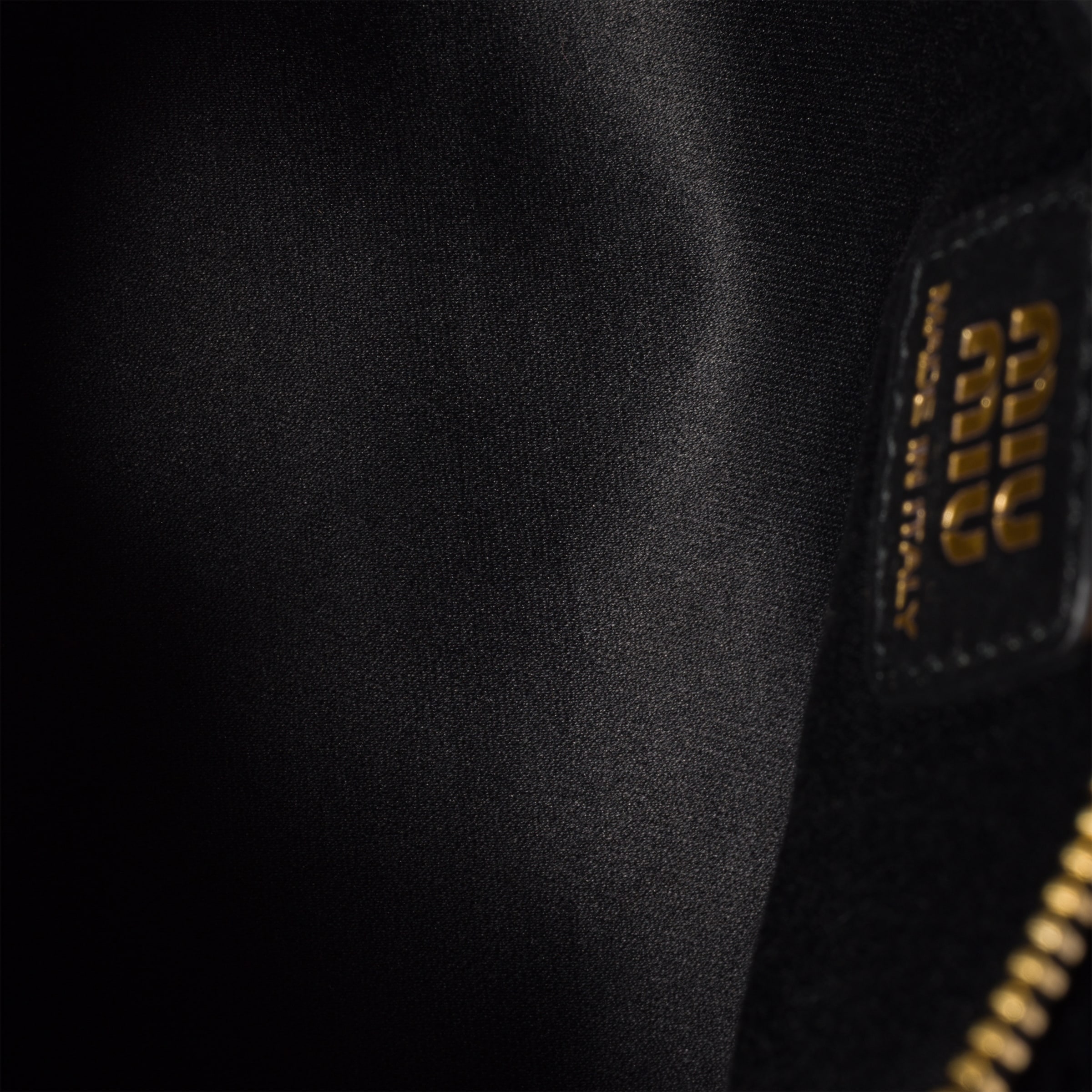 Miu Miu Velvet Pouch In Black