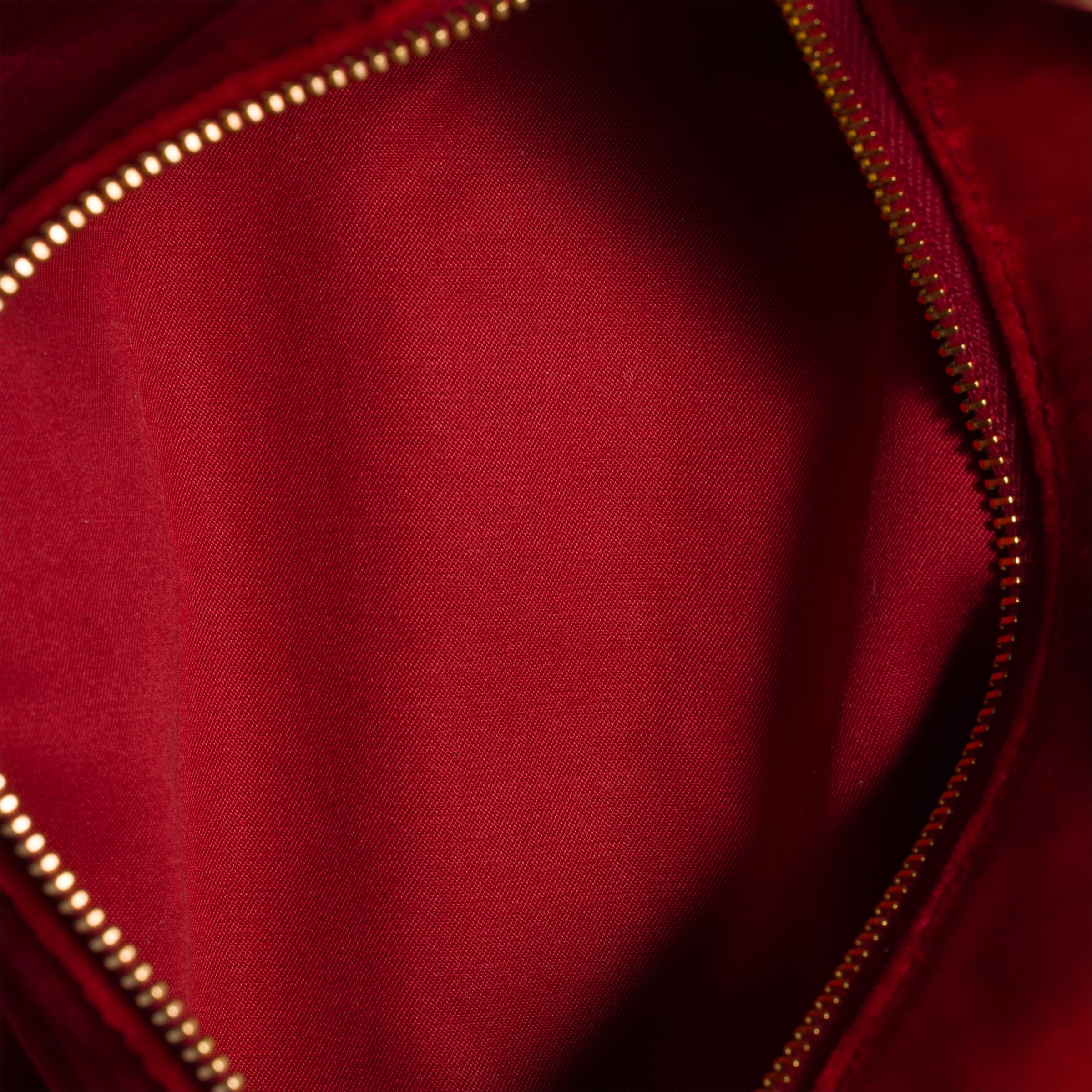 Miu Miu Velvet Pouch In Red