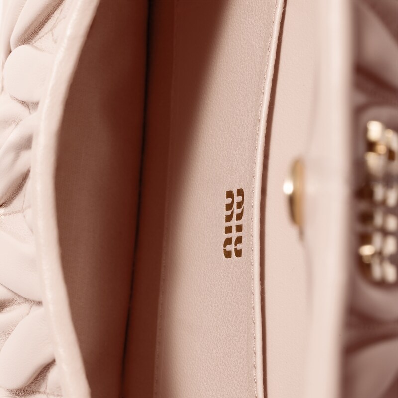 Matelassé nappa leather pouch