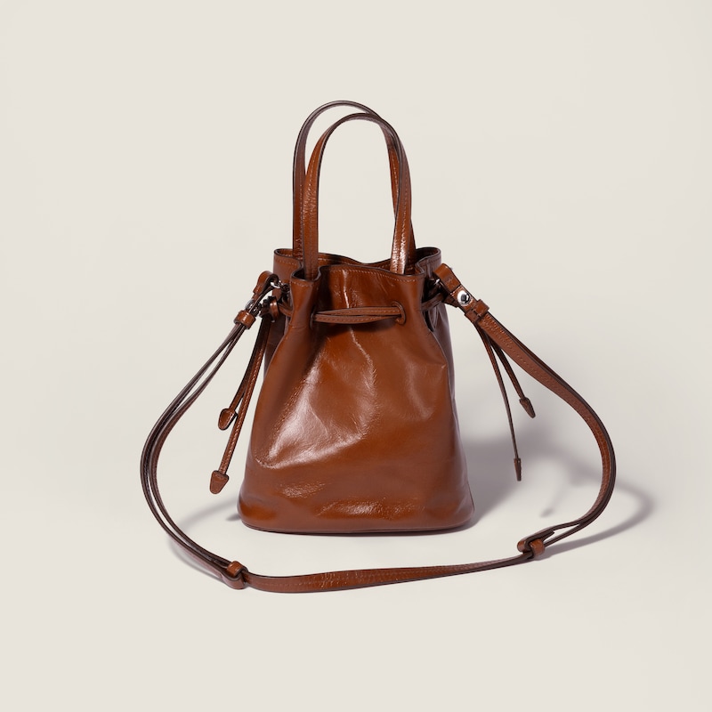 Pouch de piel brillante