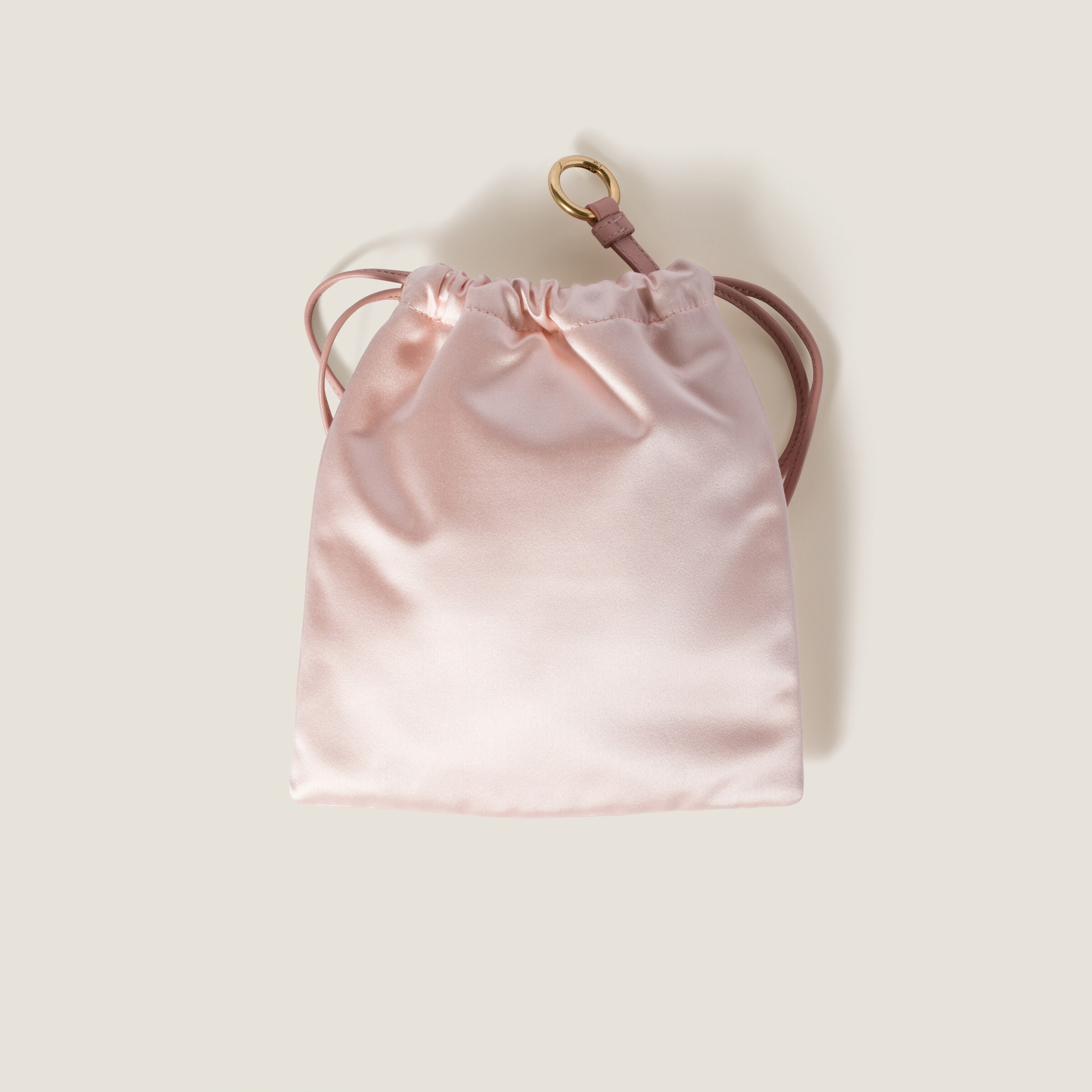 Pouch satin outlet