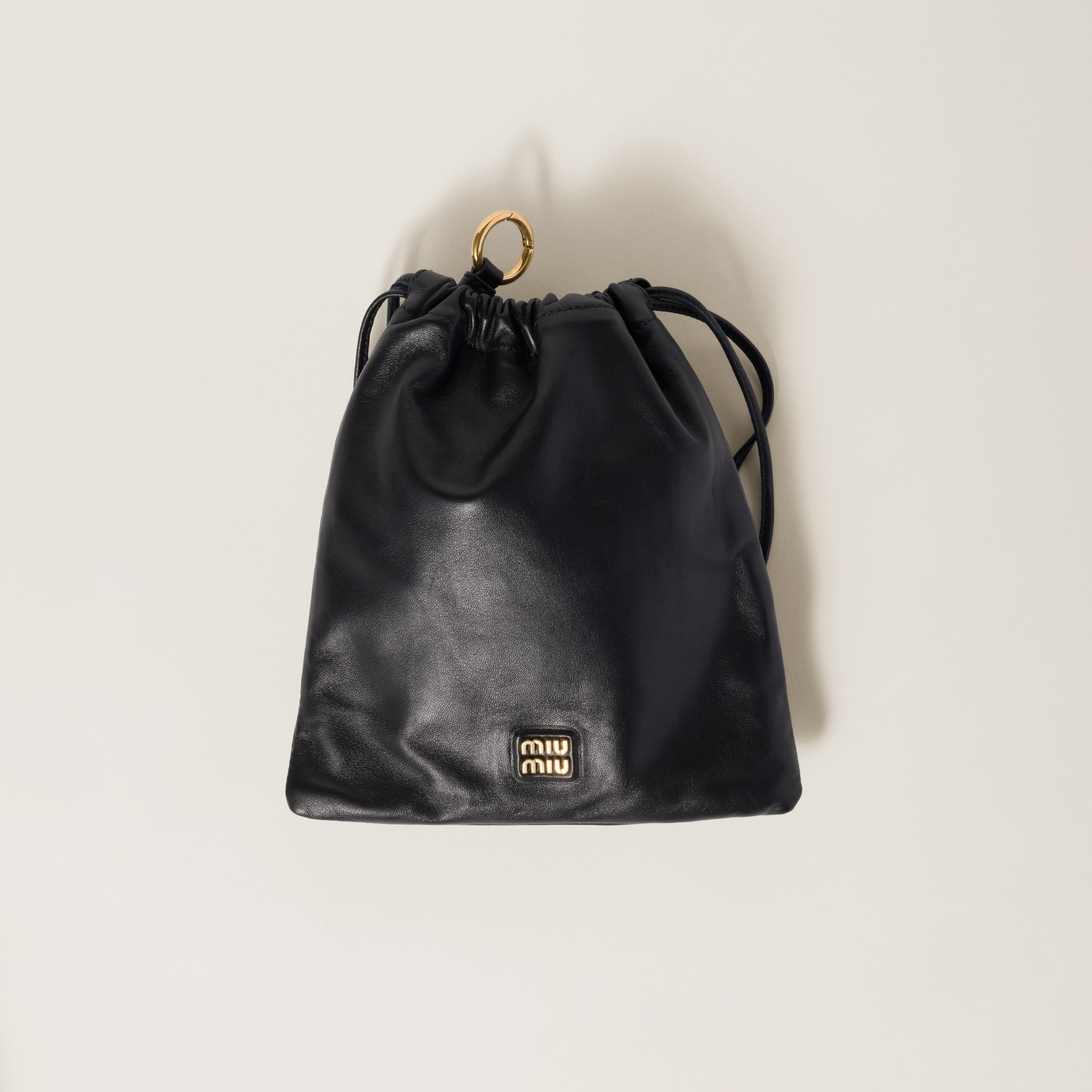 ブラック ナッパレザー ポーチ | Miu Miu