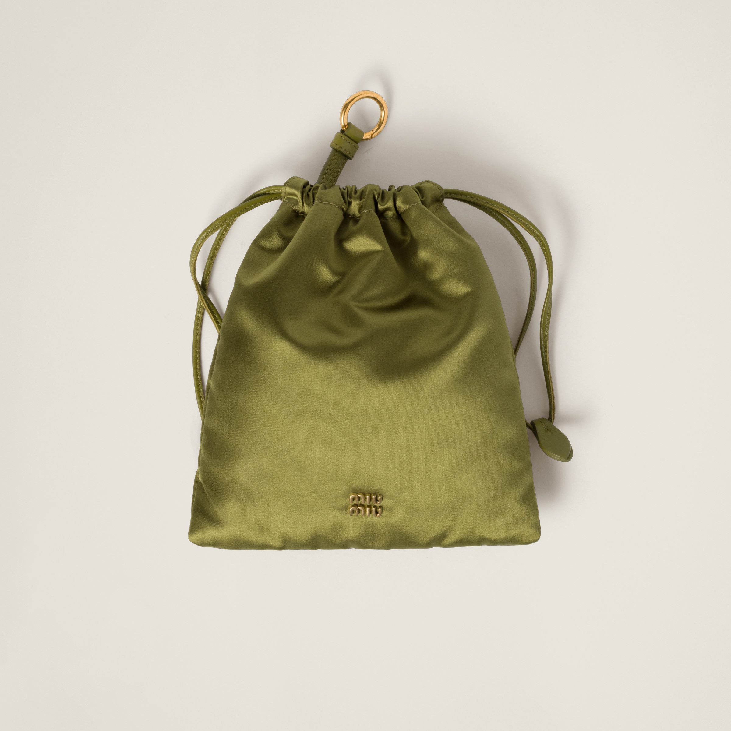 Duchesse pouch