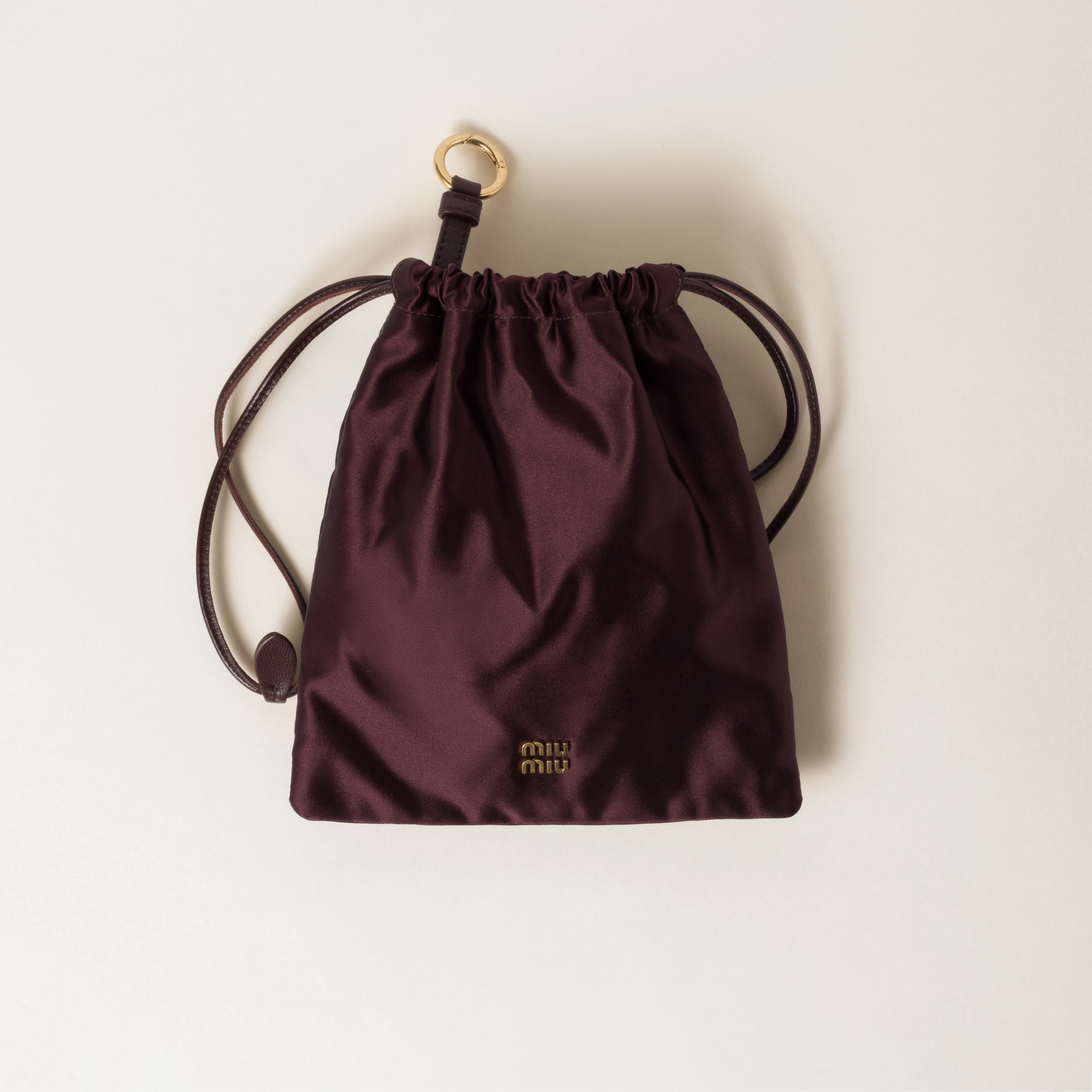 Duchesse pouch