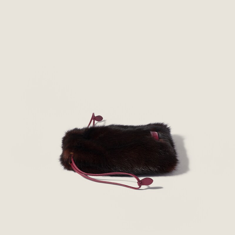 Shearing pouch