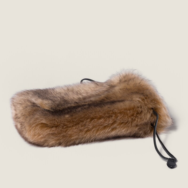 Shearing pouch