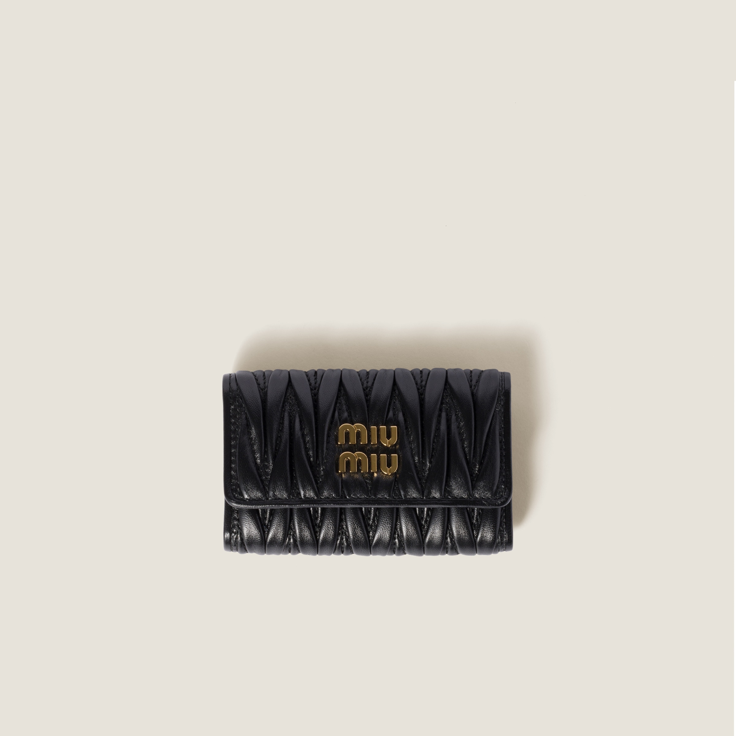 Amazon | MIUMIU マドラスレザー キーケース MIUMIU 5PG222_2D7A_F0002 MADRAS FIOCCO NERO  ブラック miumiu レディース リボン [並行輸入品] | MIUMIU(ミュウミュウ) | キーケース