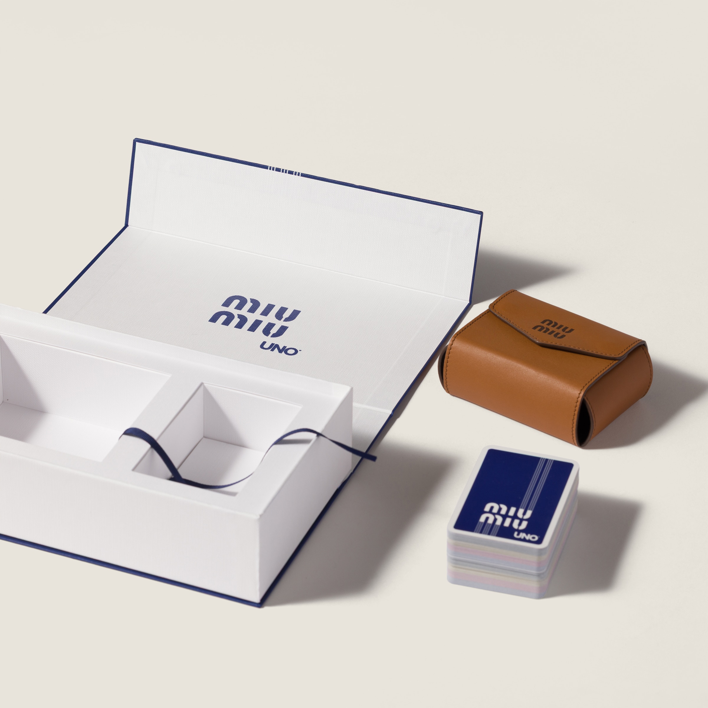 コニャック/ブラウン Uno X ミュウミュウ カードセット レザーケース付