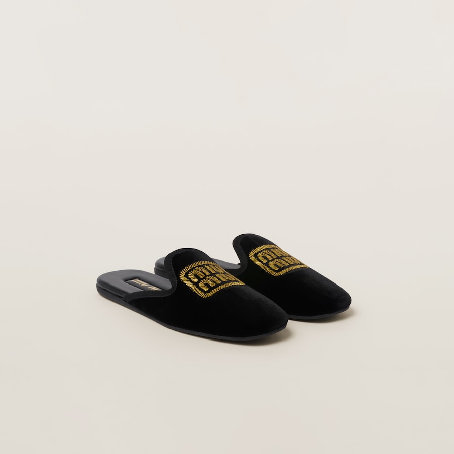 MIUMIU 26S LACED FUME SHOES IN BLACK GLOSSY CALFSKIN