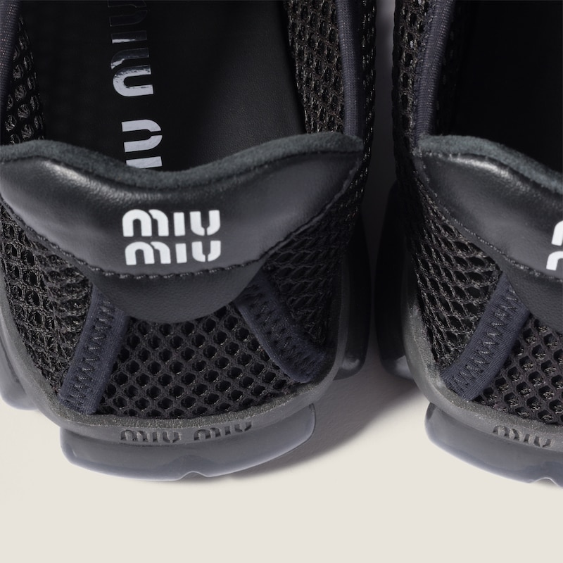 Technical mesh fabric sneakers