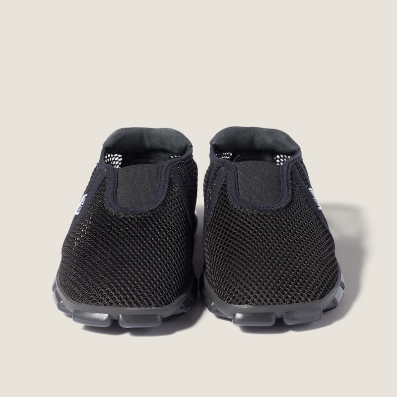 Technical mesh fabric sneakers