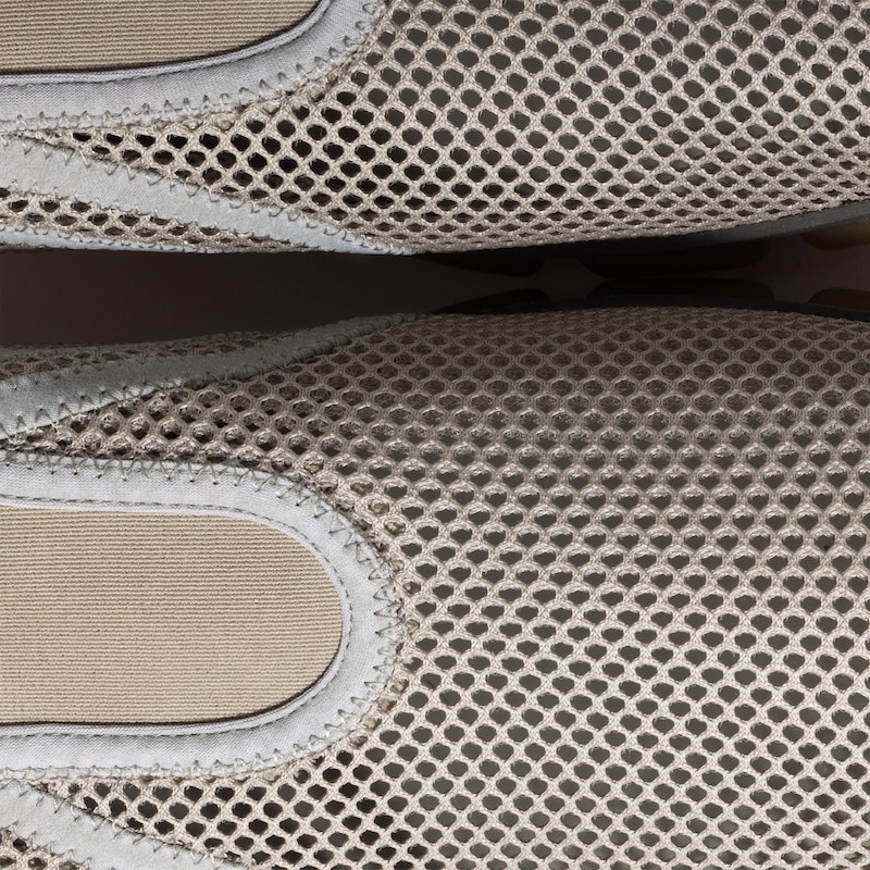 Technical mesh fabric sneakers