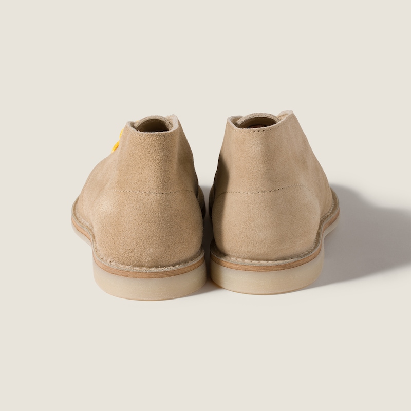 Bottes chukka en suède délavé