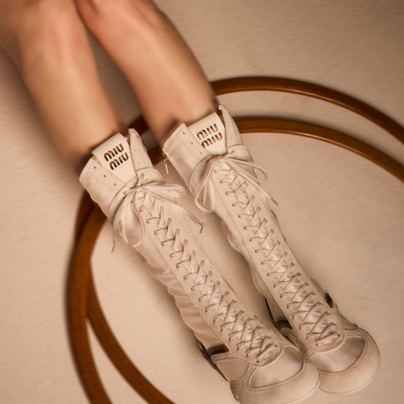 김나지움 기능성 소재 및 스웨이드 복서 부츠