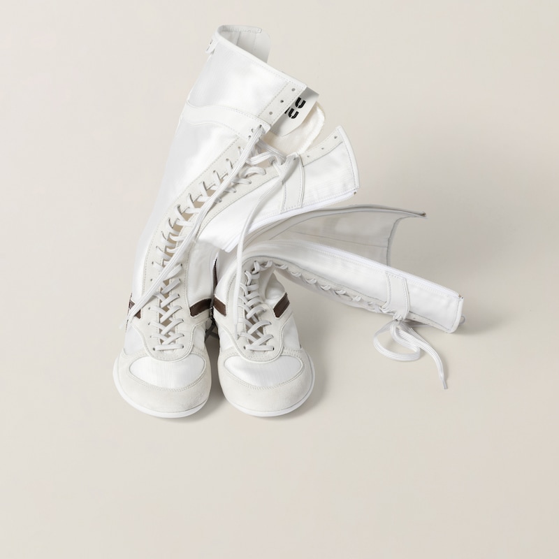 김나지움 기능성 소재 및 스웨이드 복서 부츠