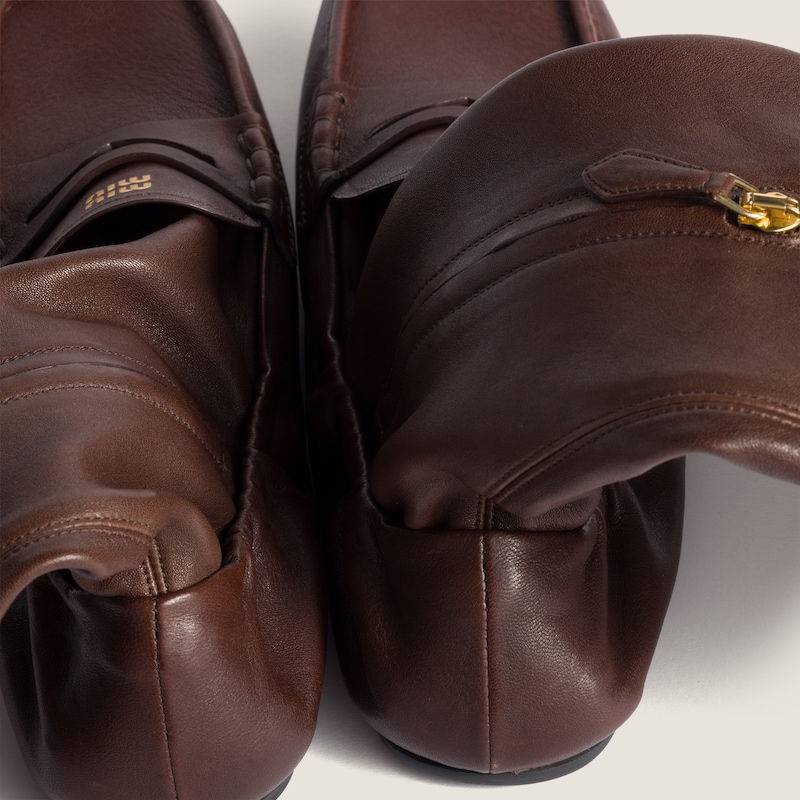 褶边Nappa皮革靴子