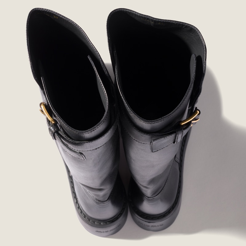 Leather boots