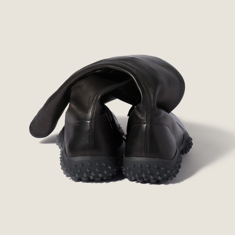 Stretch nappa leather boots
