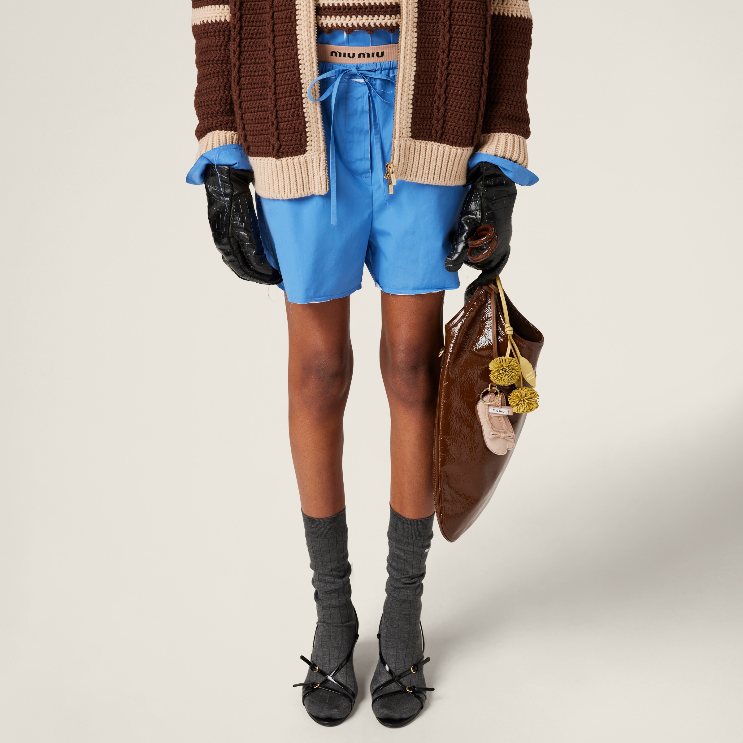◆入手困難◆【MiuMiu】バックル付き パテントレザーサンダル ボルドー バックル付 パテントレザー サンダル | Miu Miu