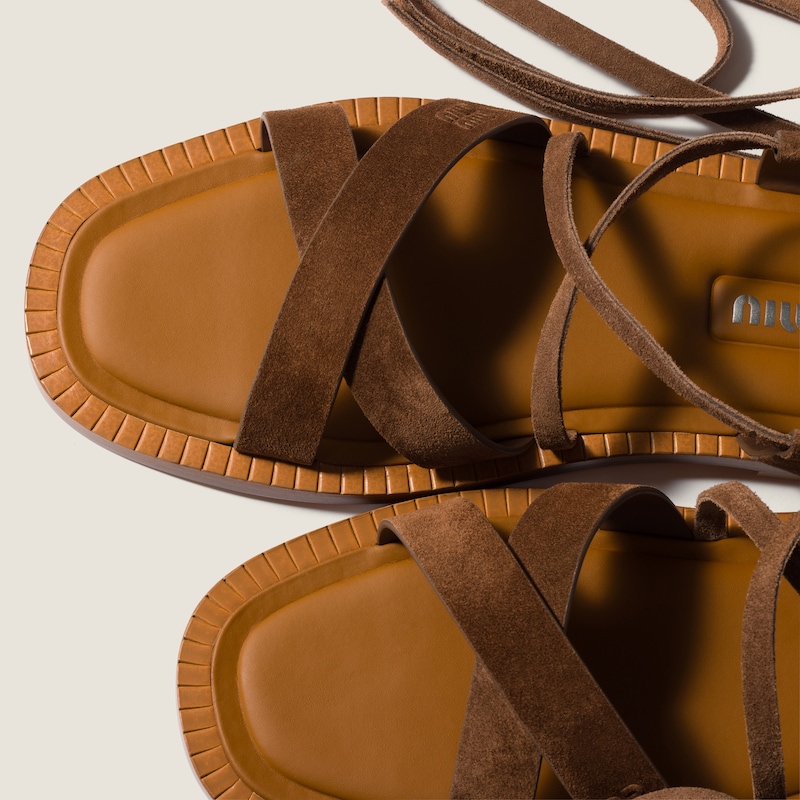 Sandalen aus Wildleder