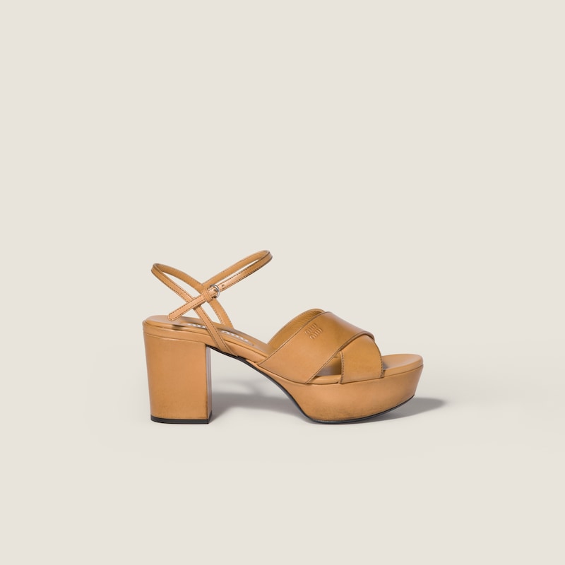 Sandalias de plataforma en piel