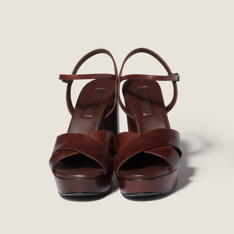 Sandalias de plataforma en piel