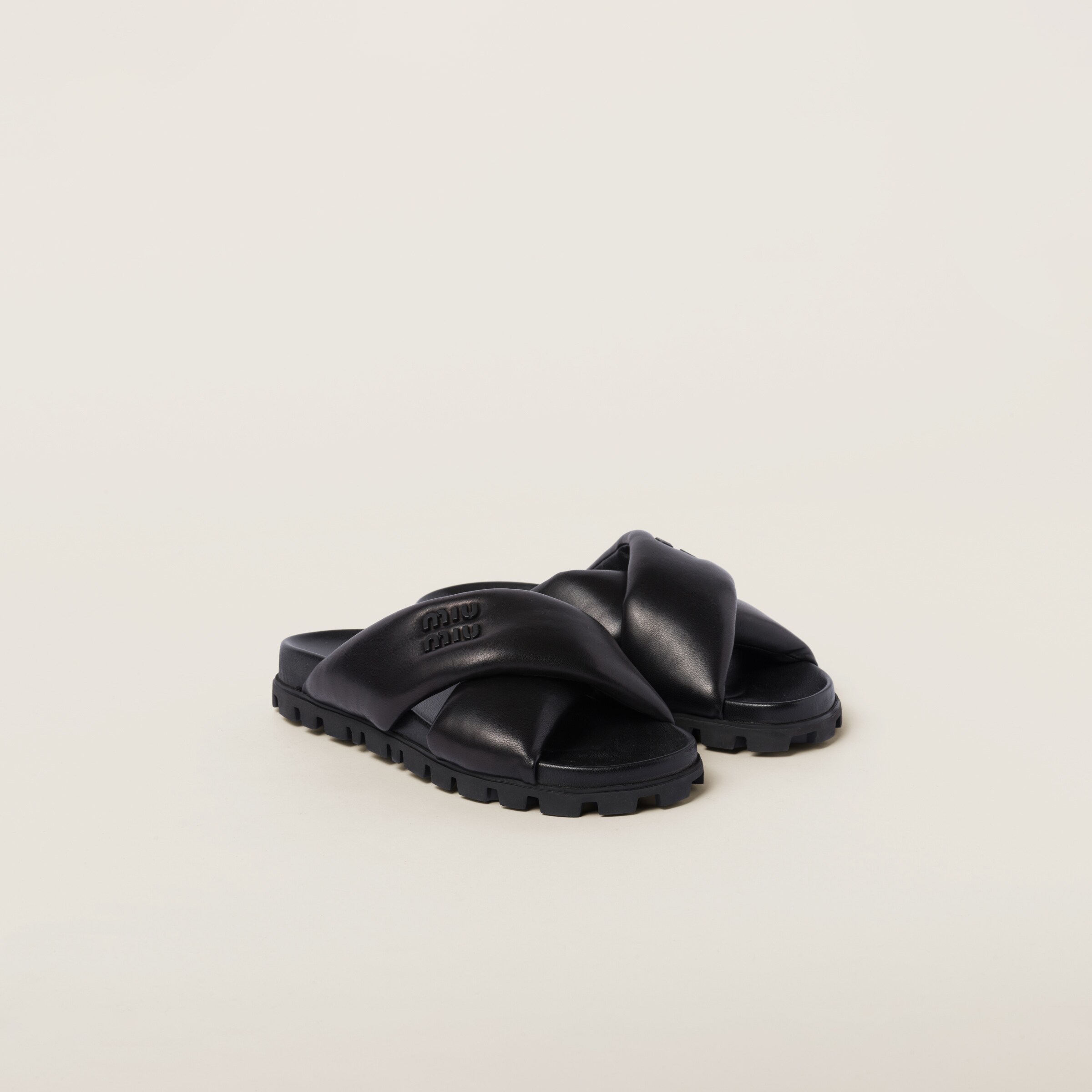 Miu miu store slides with pearls