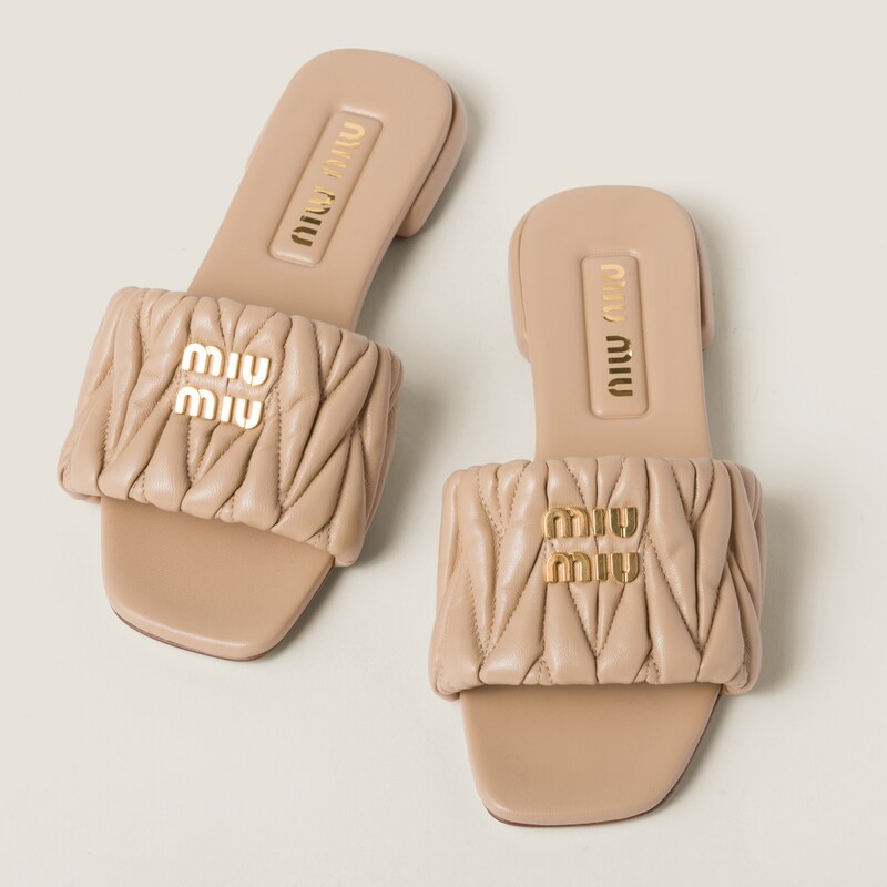 Matelassé nappa leather slides