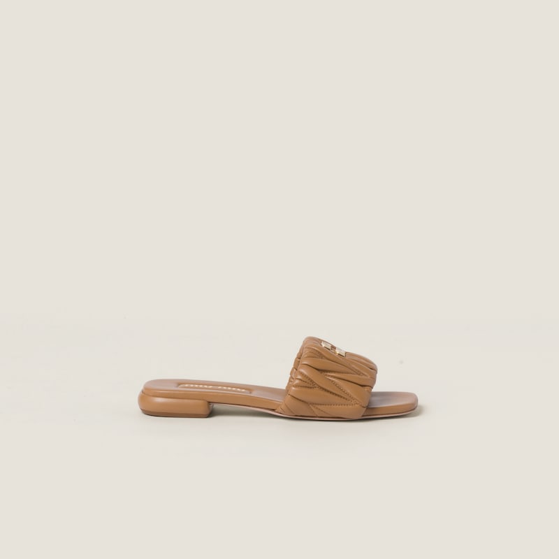 Matelassé nappa leather slides