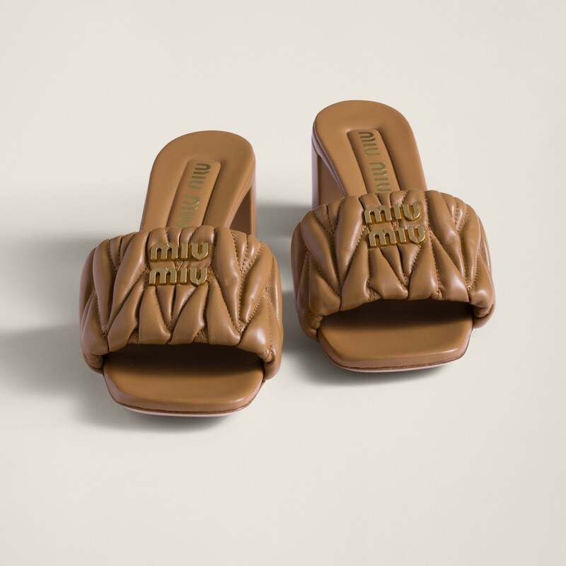 Matelassé nappa leather slides