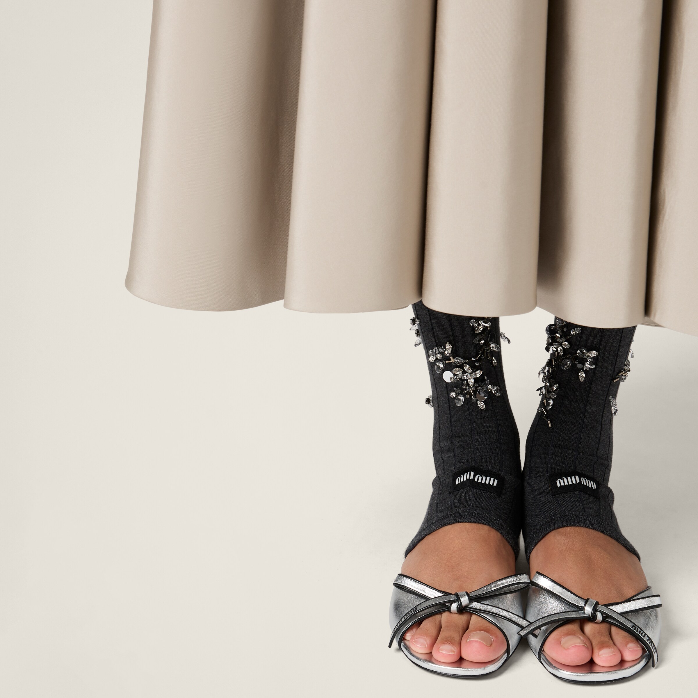 サンダル・ミュール MiuMiu Chocolate nappa leather slippers Miu Miu Logo Slipper Mule | TikTok