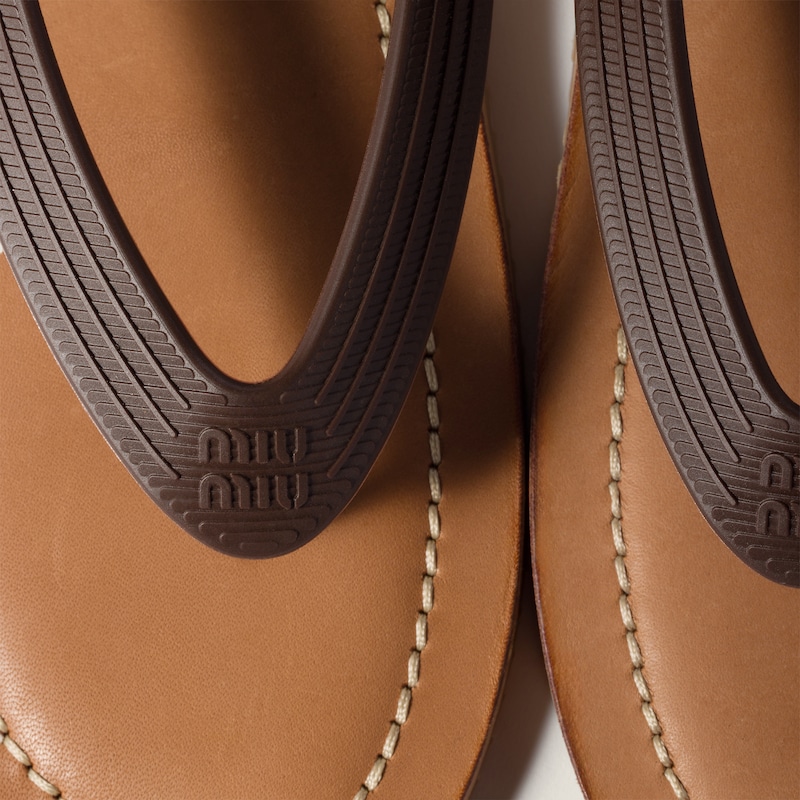 Sandales à entredoigt