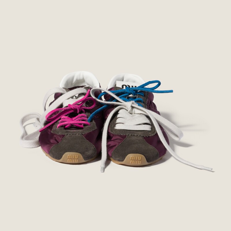 Colored leather laces