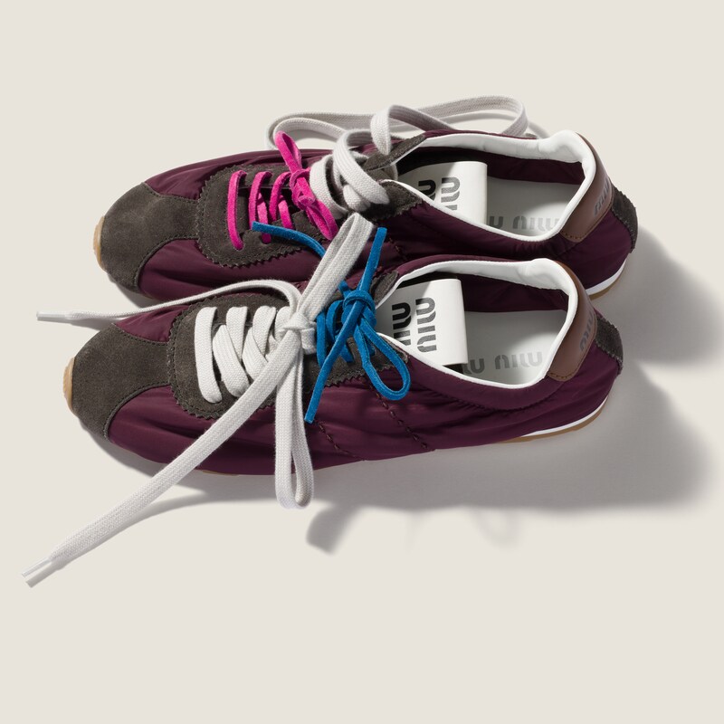 Colored leather laces