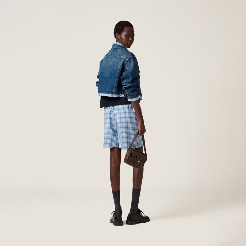 جاكيت بلوزون من الدنيم الباهت