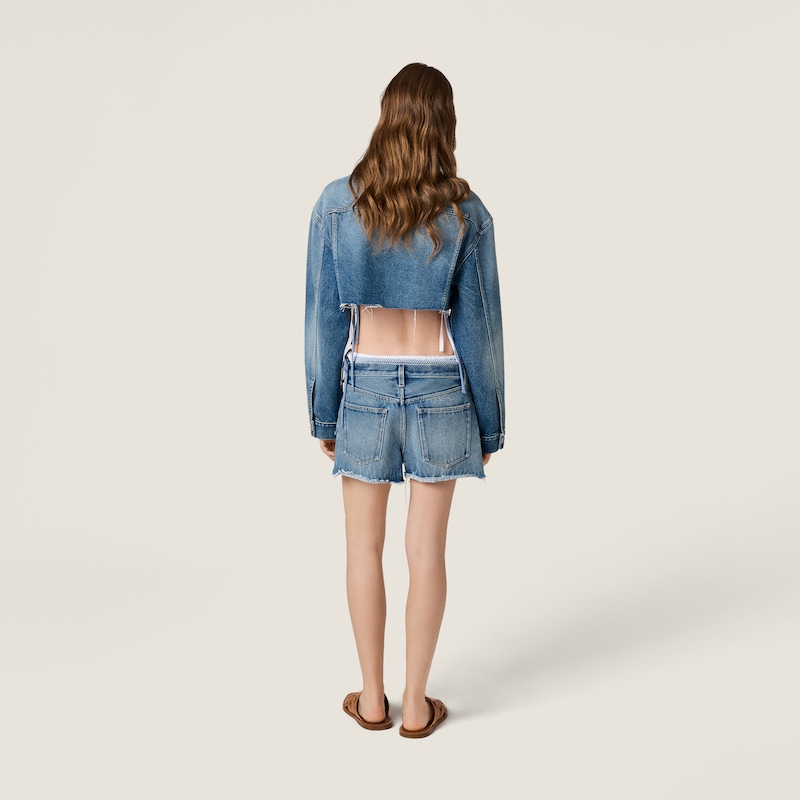 Veste en denim délavé courte