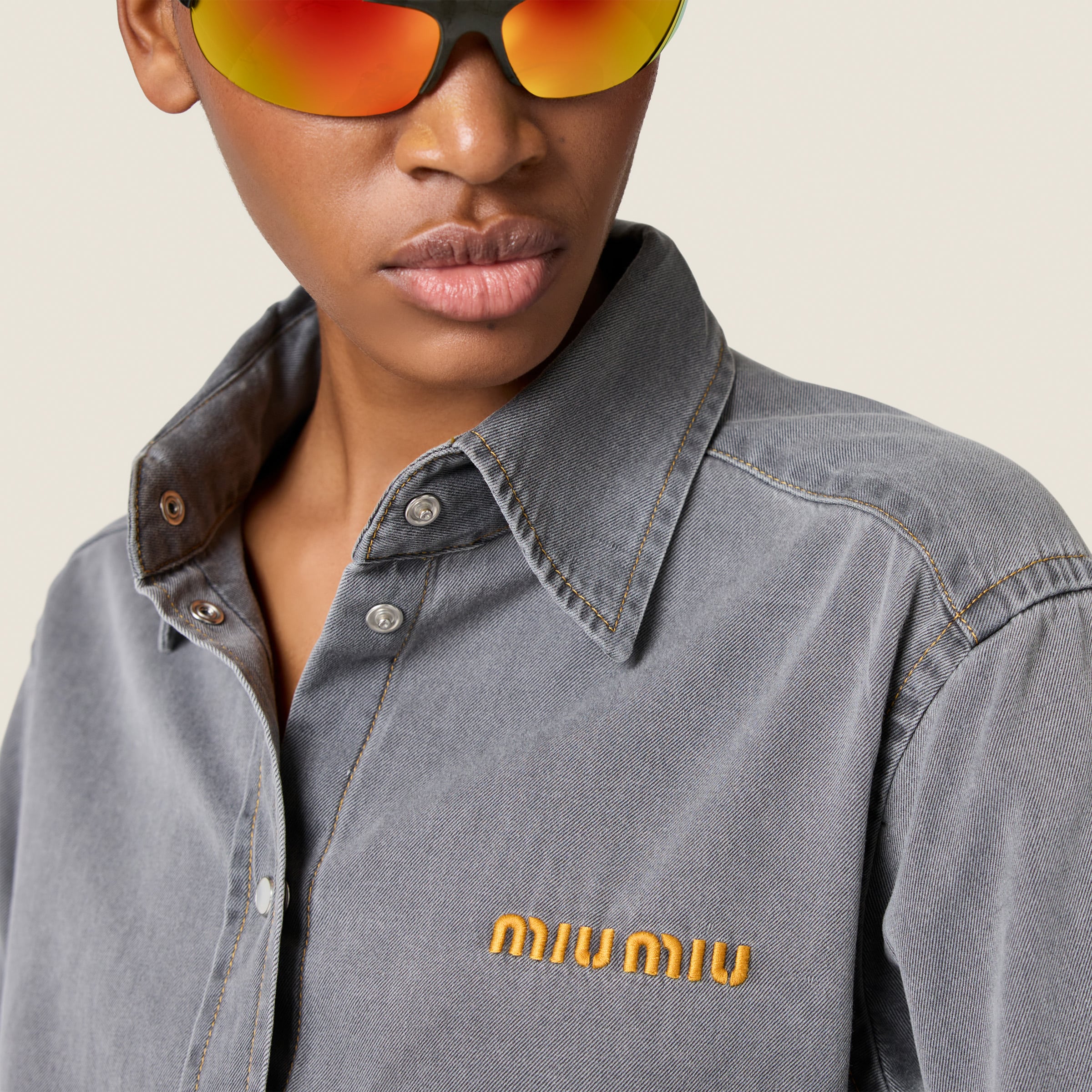 Miu Miu】クロップド シャンブレー シャツ