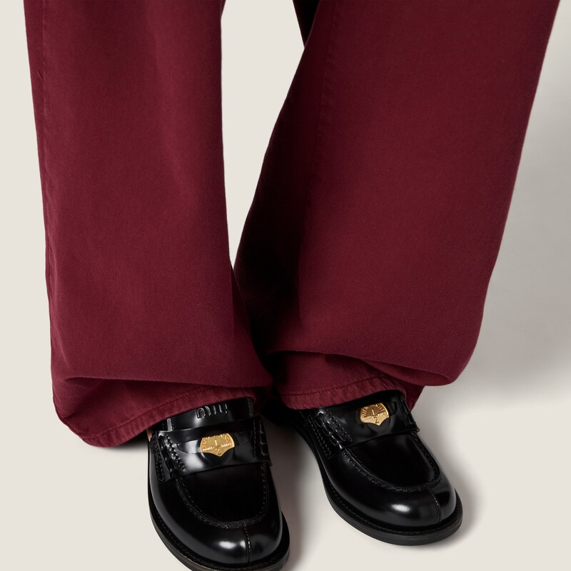 بنطال جينز خفيف