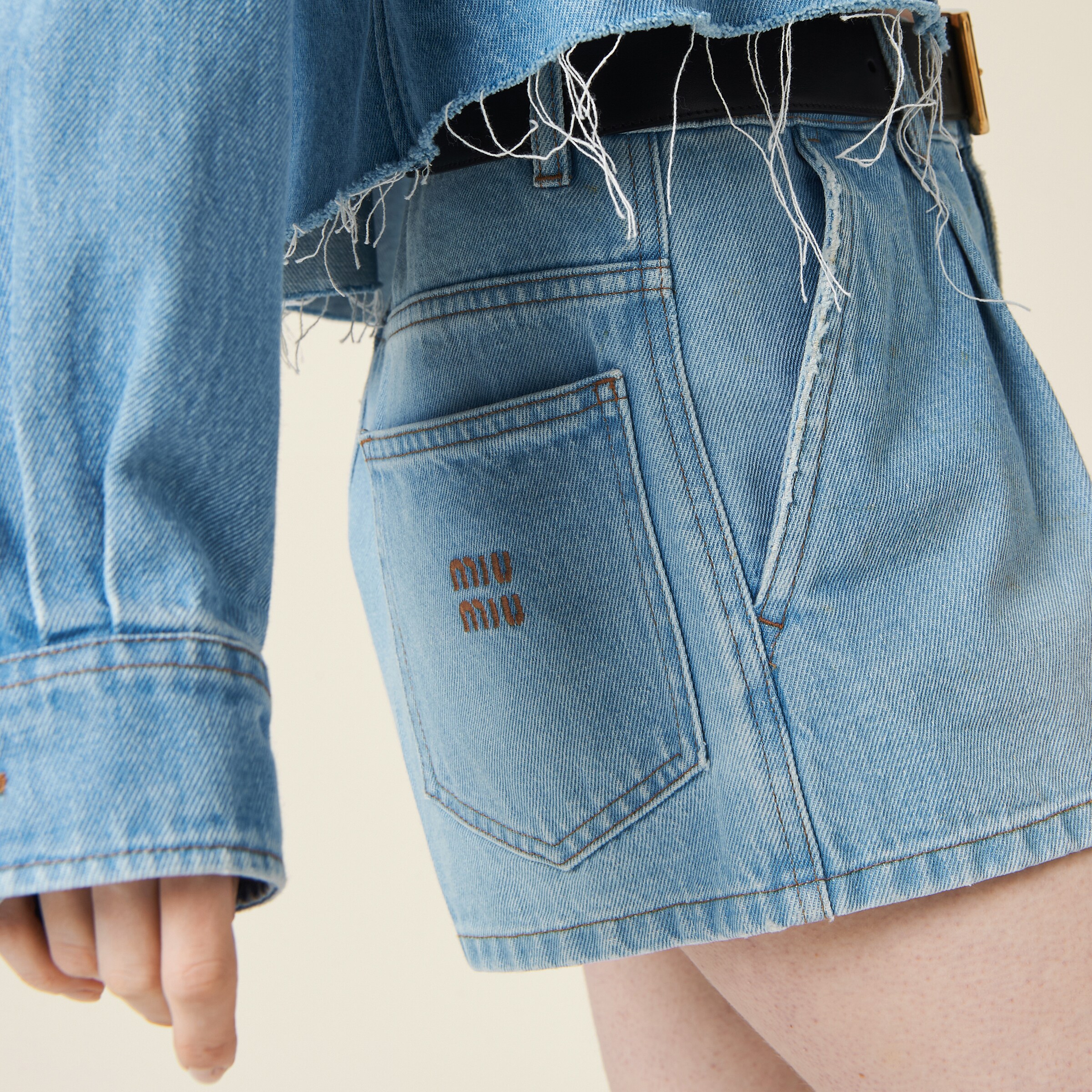 ショートパンツ MiuMiu | Denim shorts GWP477_131K_F0013_S_232 Sapphire Blue Denim Shorts | Miu Miu